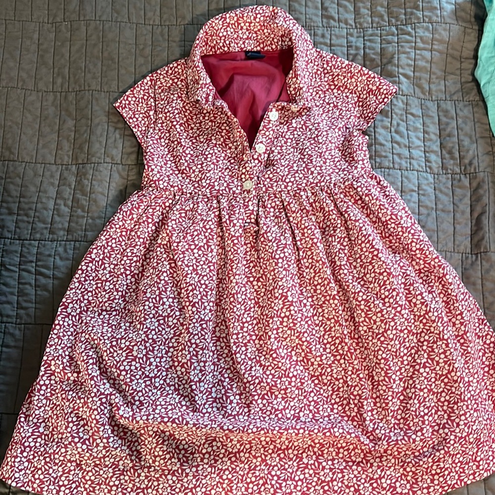 Baby gap short sleeve dress.